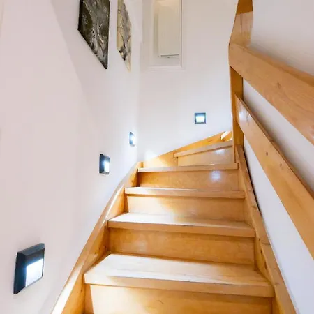 Apartament Stylisches In *